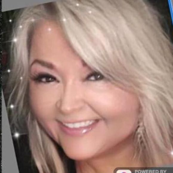 Meet your Posher, Angee - Picture 1 of 1